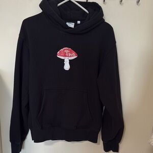 Aritzia TNA Cozy Fleece Red Mushroom Black Hoodie size M